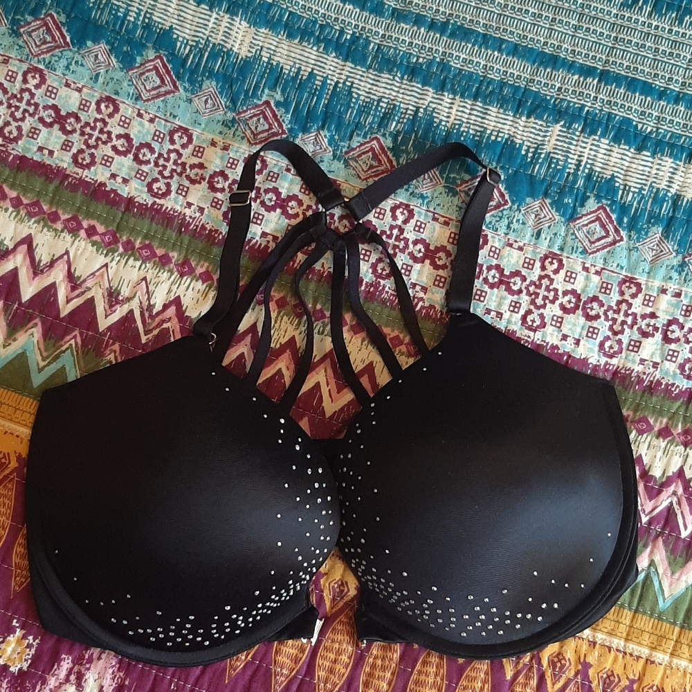 3. Victoria's Secret Very Sexy Push-Up